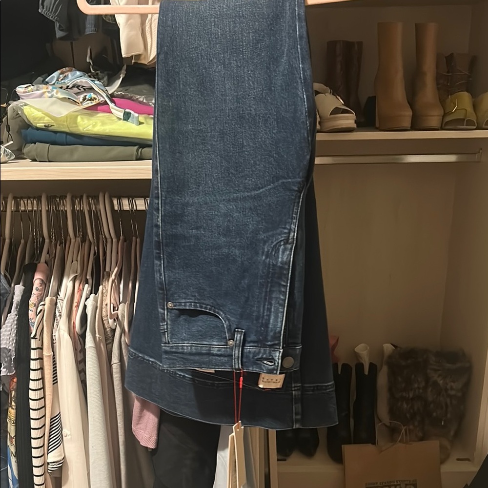 Alice and Olivia Flare Jeans NWT